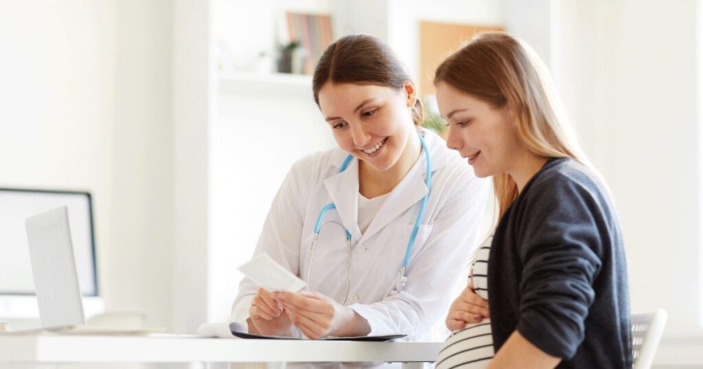 women discussing STDs
